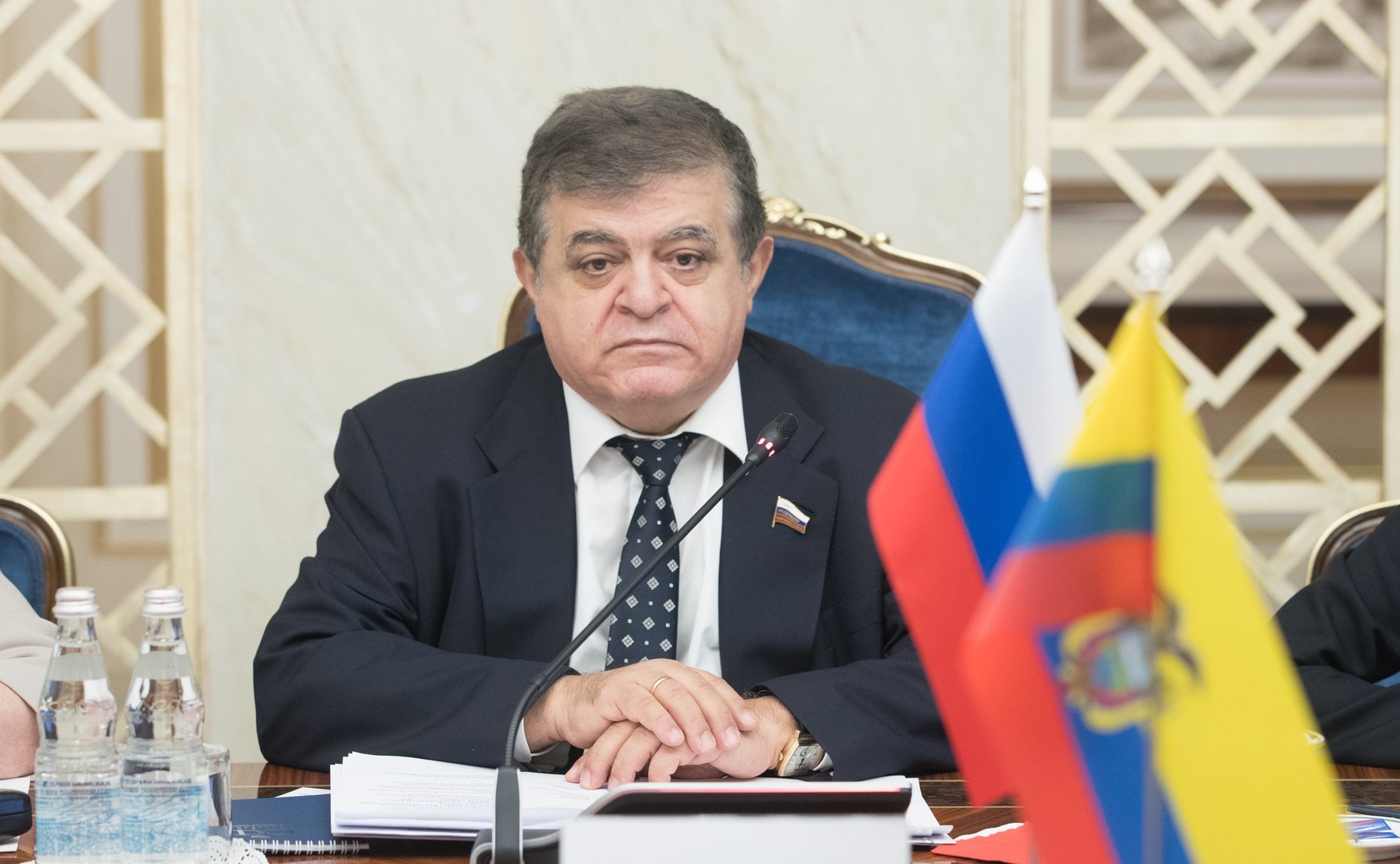 В. Джабаров