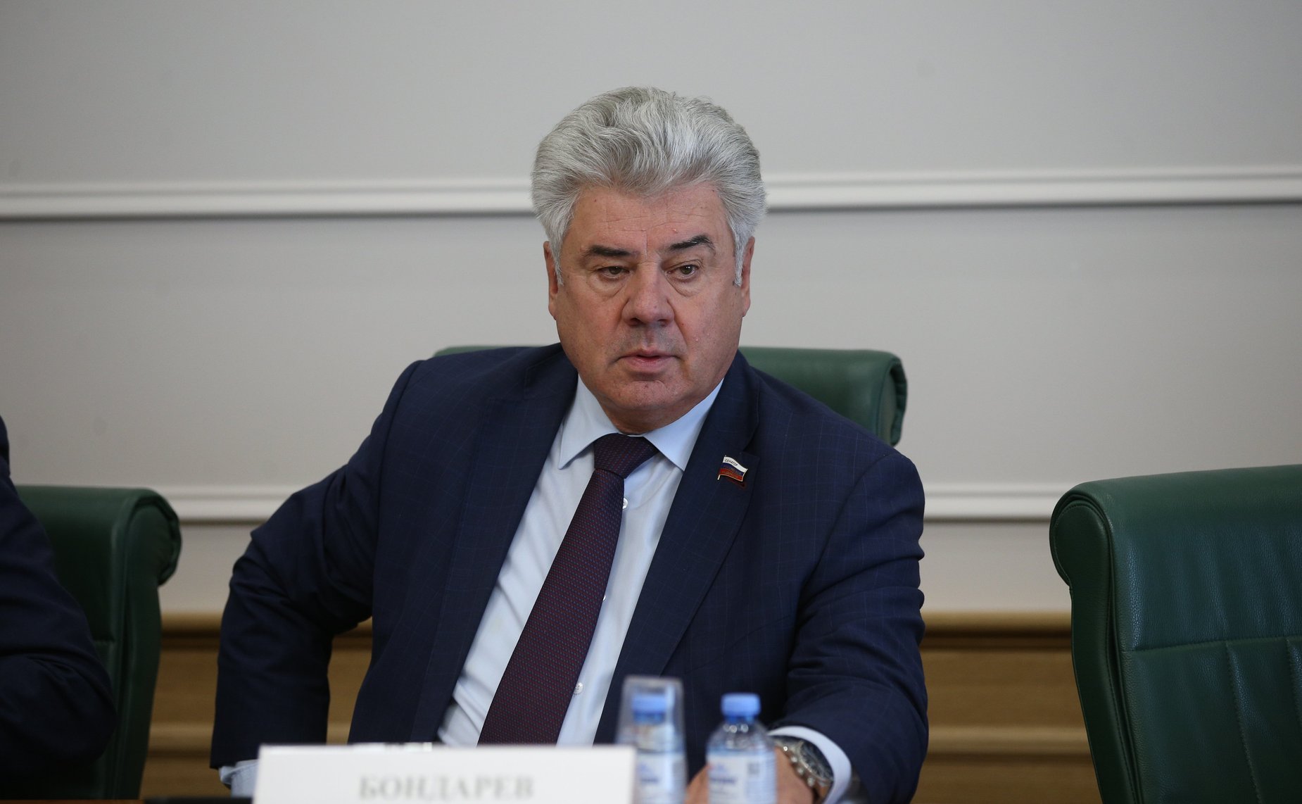 Виктор Бондарев