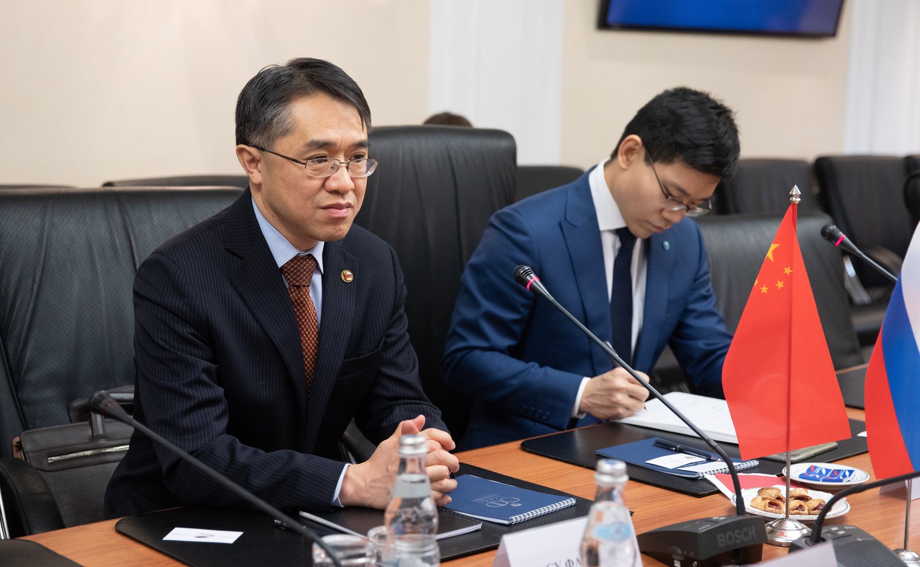 Встреча Владимира Джабарова с полномочным министром Посольства КНР в РФ Су Фанцю