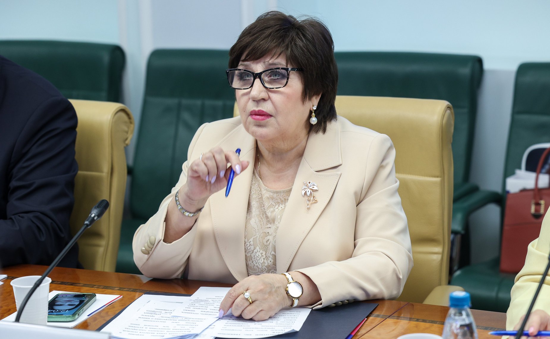 Круглый стол Комитета СФ по социальной политике на тему «О дополнительных мерах поддержки молодых семей в субъектах РФ: законодательный аспект»