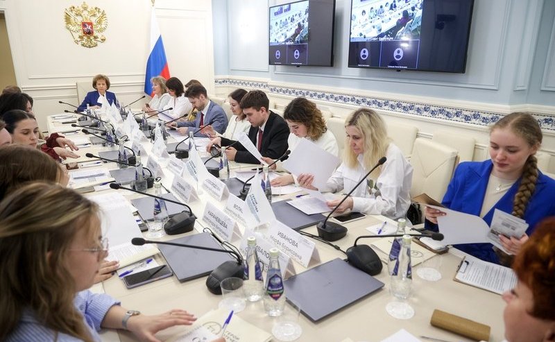 Людмила Скаковская провела встречу по вопросам совершенствования законодательства в сфере исторического и культурного просвещения молодежи Российской Федерации