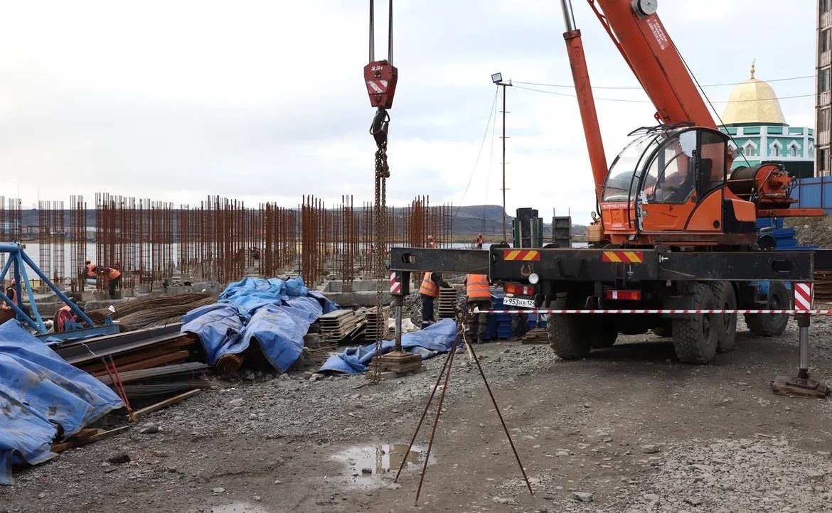 Заместитель Председателя СФ Николай Журавлев посетил Норильск и проинспектировал реализацию плана социально-экономического развития города