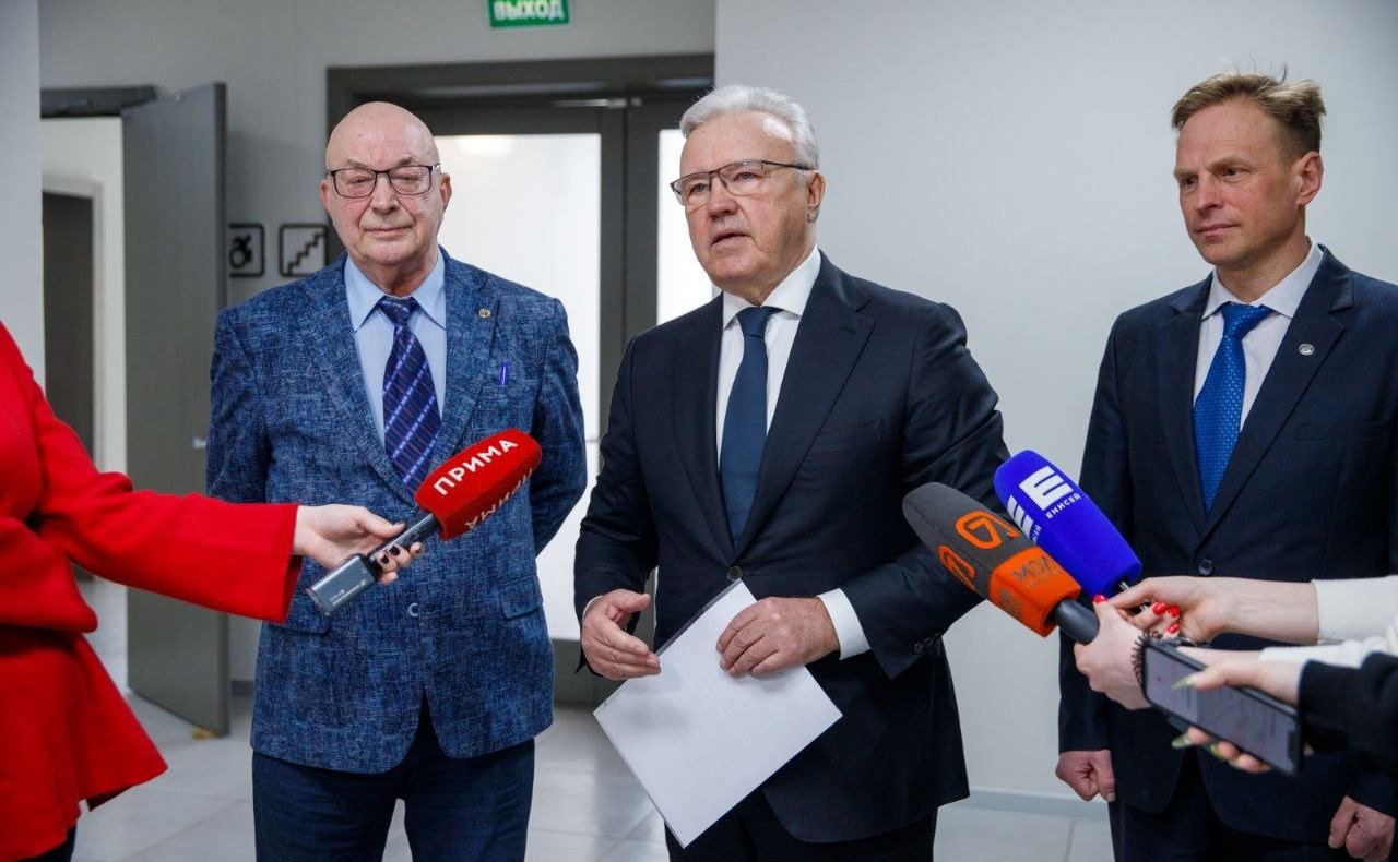 Александр Усс принял участие в заседании Сибирского клуба