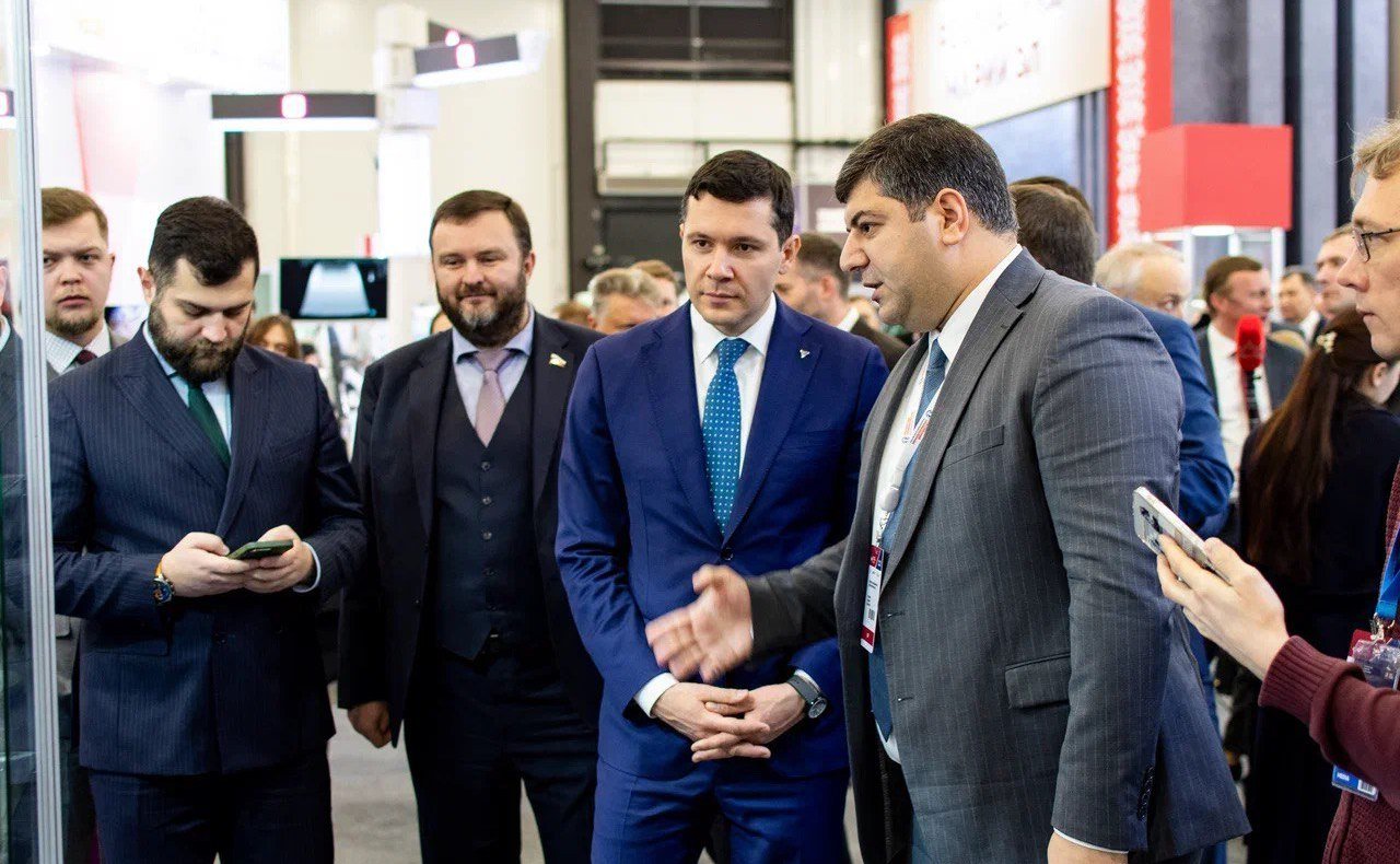 Дмитрий Ворона принял участие в пленарном заседании Международного форума-выставки «Российский промышленник – 2025» в Санкт-Петербурге