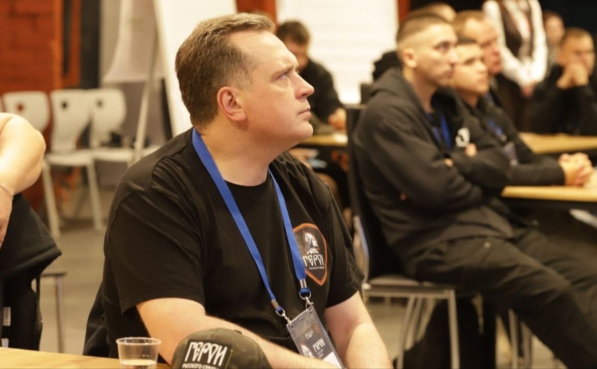 Евгений Богомазов встретился с участниками региональной программы «Герои Русского Севера» и выступил с лекцией на тему «Великая Победа, как объект фальсификации»