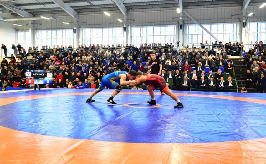 Баир Жамсуев в рамках работы в Забайкальском крае принял участие в открытии XXIII турнира по вольной борьбе «Кубок памяти Бадмы Цыреновича Цыренова»