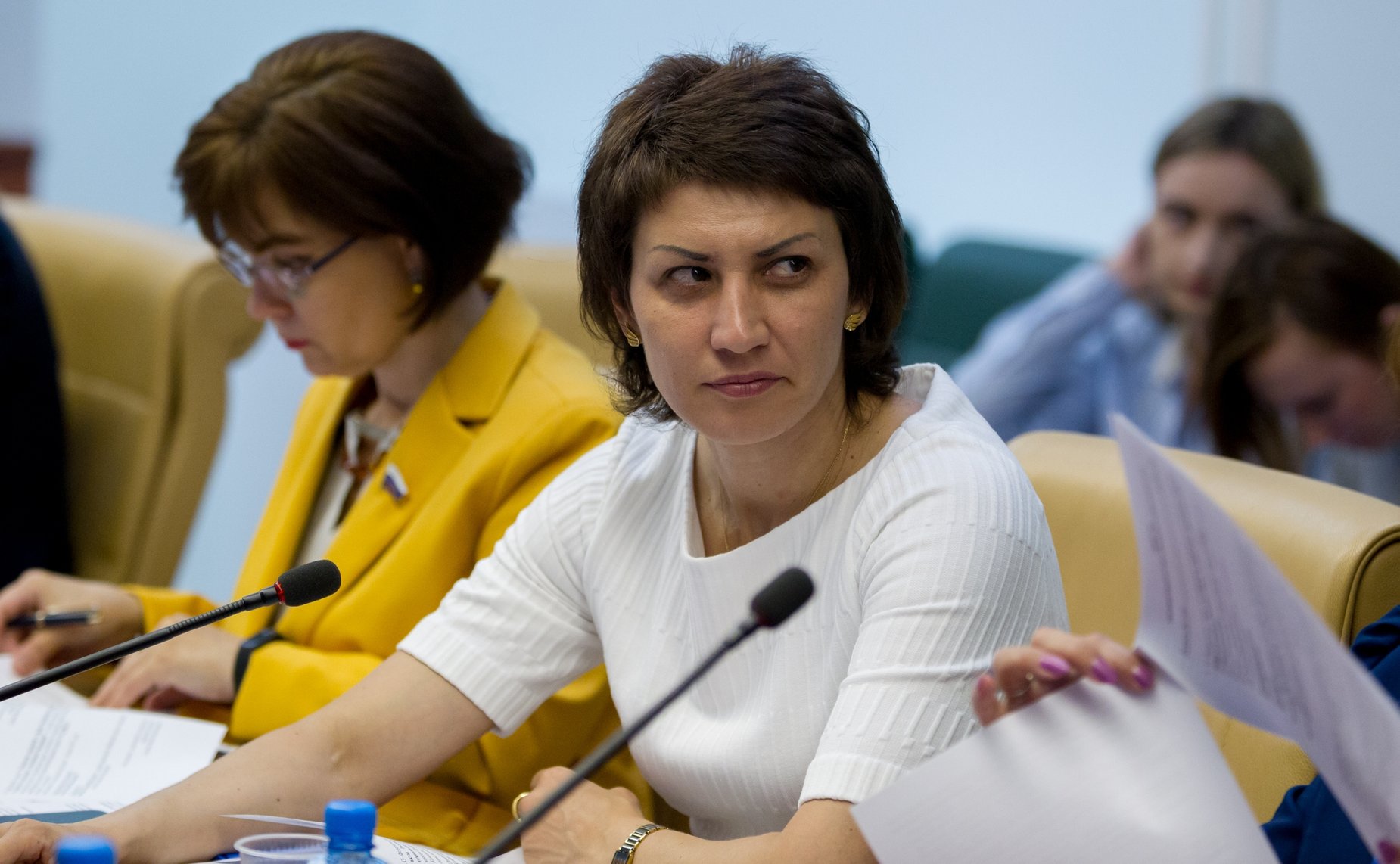 Е. Попова и Т. Лебедева