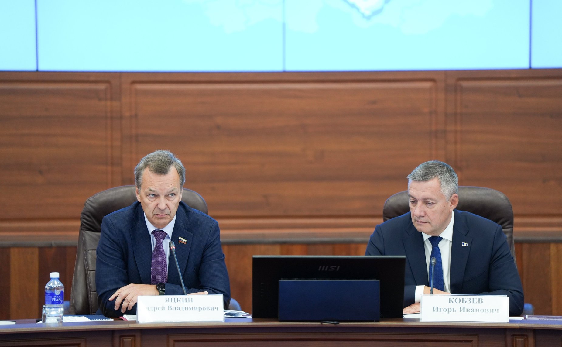 Сенаторы приняли участие в совещании по строительству школы в г. Братске