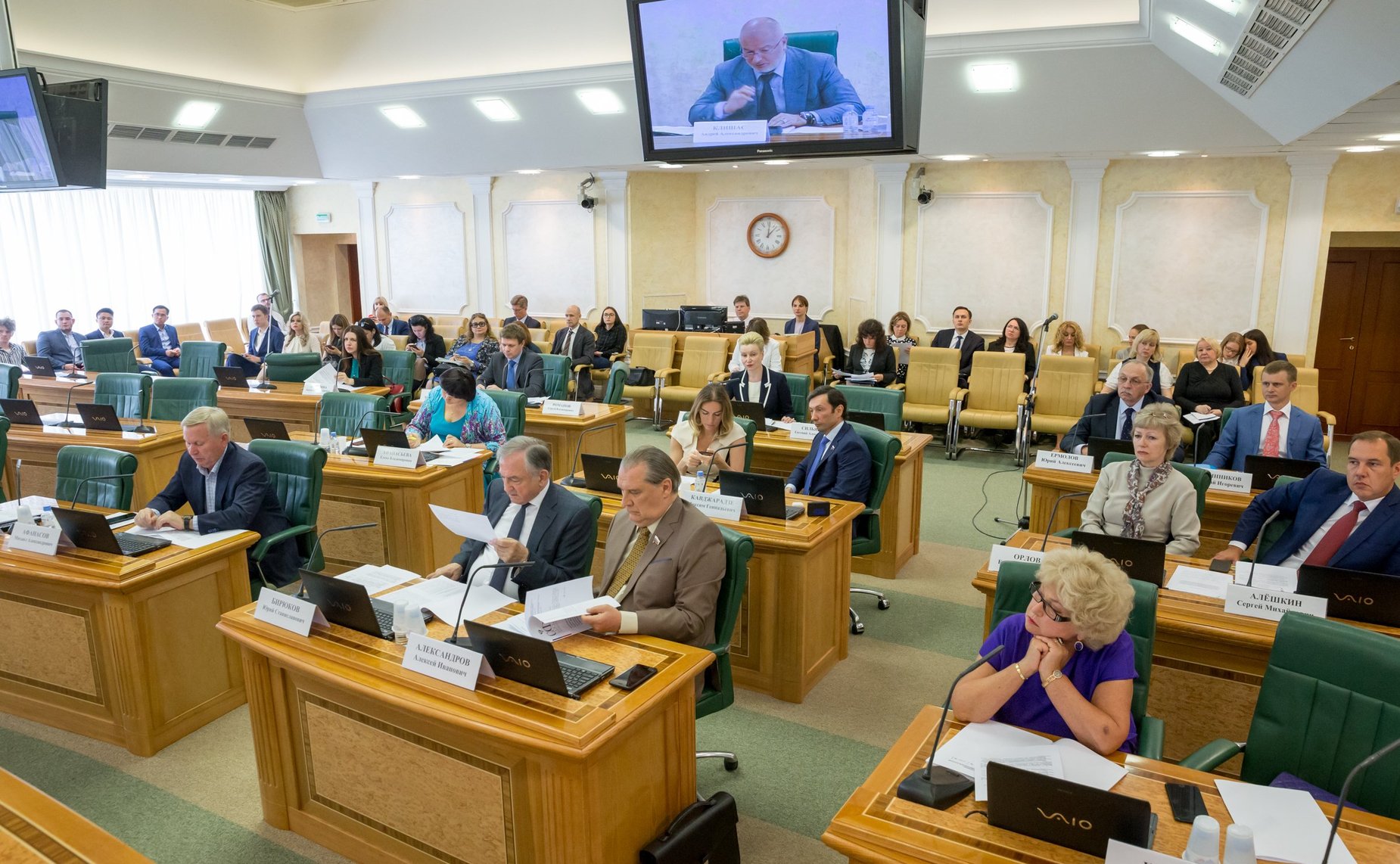 Заседание Комитета СФ по конституционному законодательству и государственному строительству