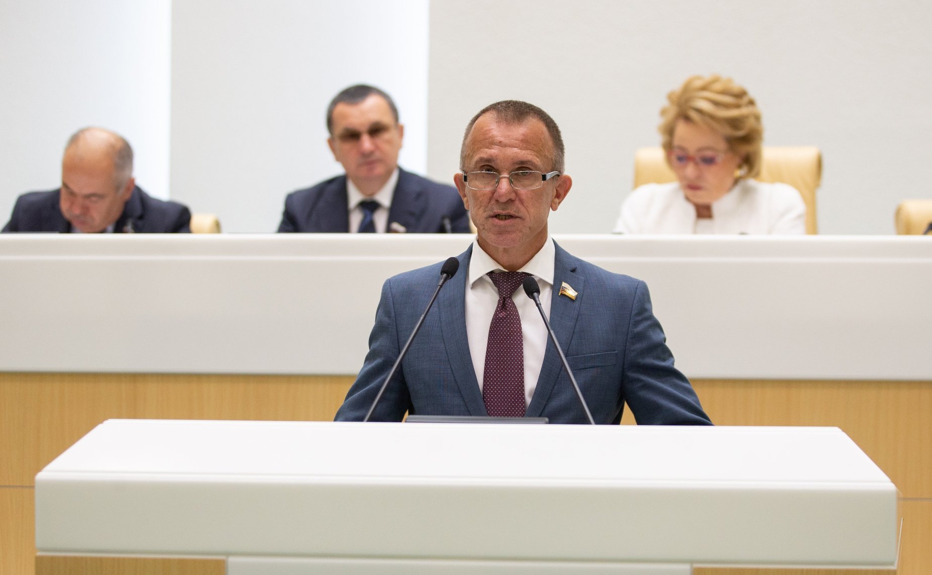 В. Кравченко