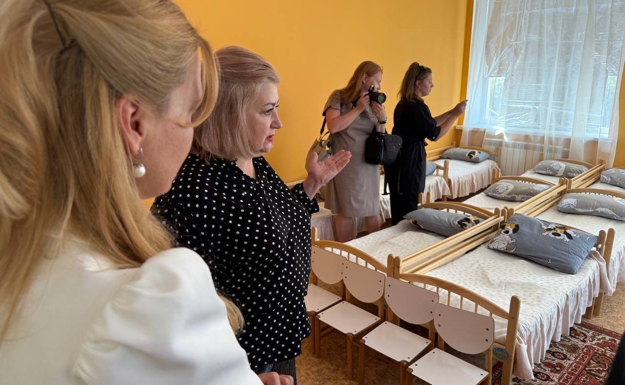 Дарья Лантратова осмотрела два капитально отремонтированных детских сада в Первомайском городском округе