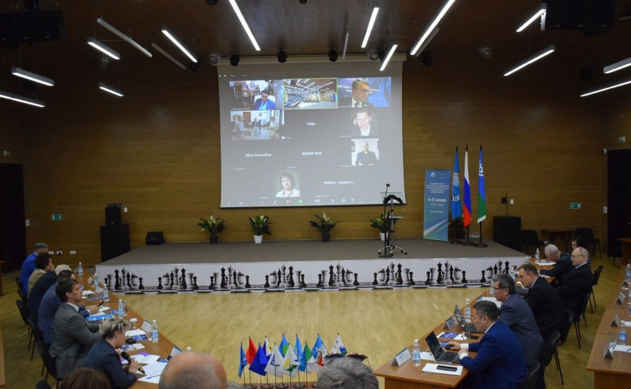 Эдуард Исаков принял участие в заседании Комитета региональных координаторов Международной организации северных регионов «Северный форум»