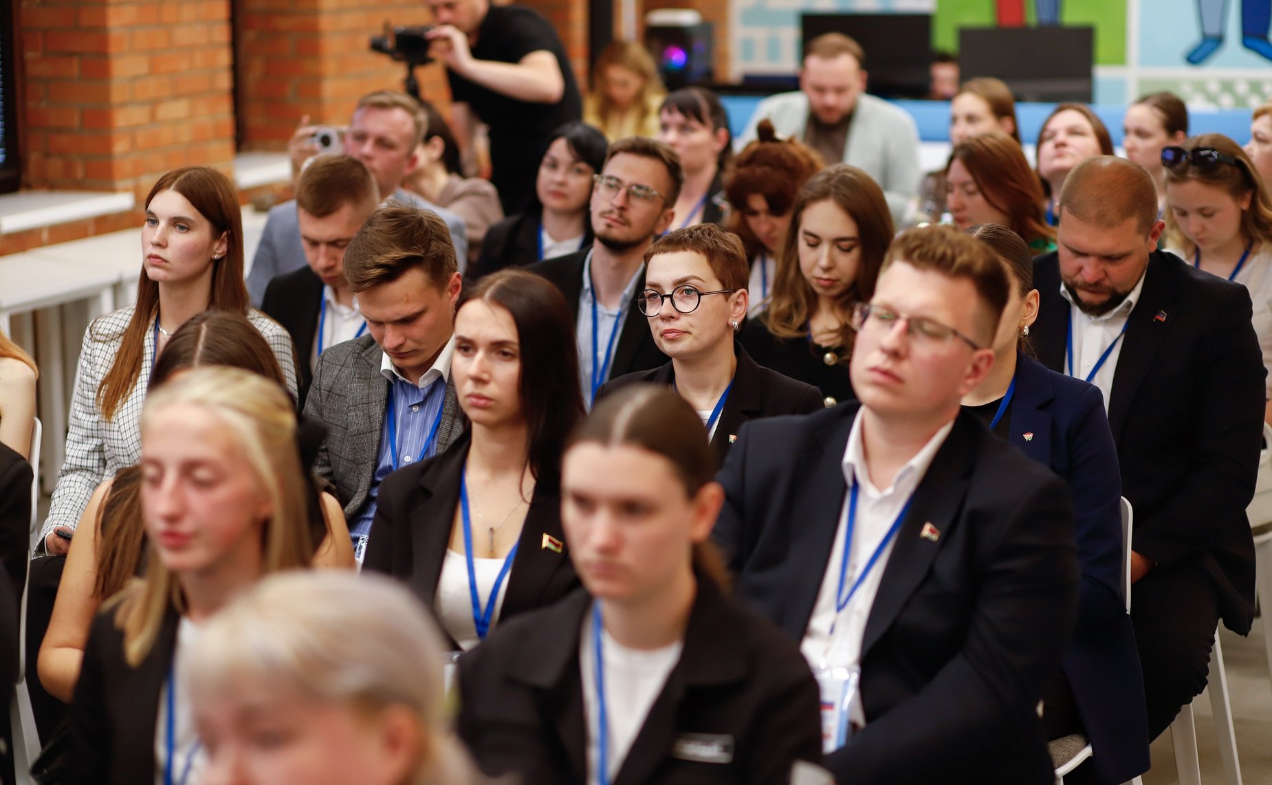 Дискуссия «Опыт создания патриотических проектов нового времени. Роль исторических субъектов в молодежной политике союзного государство сейчас». ХII Форум регионов России и Беларуси