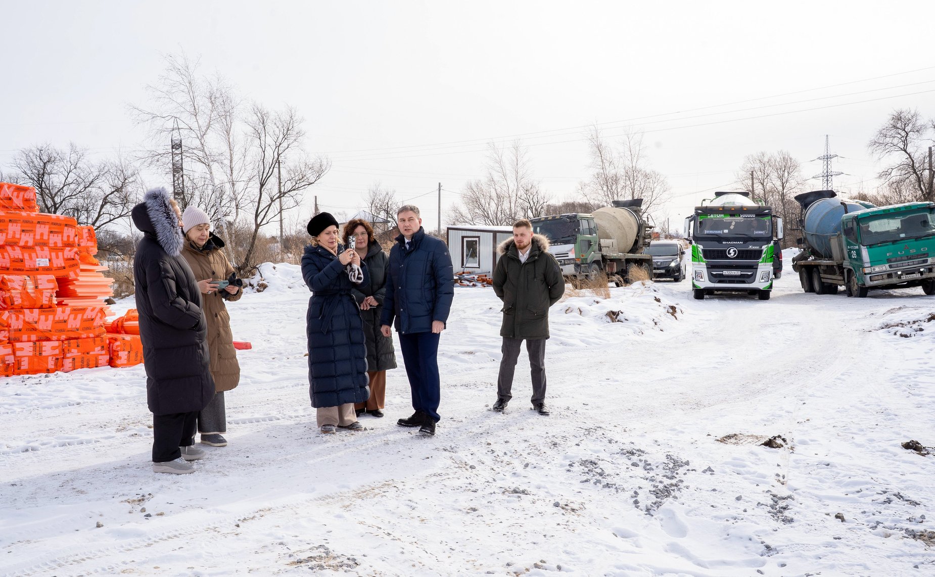 Сенаторы посетили строительную площадку завода для производства изделий для высокотехнологичного протезирования, комплексной реабилитации и ресоциализации ветеранов СВО на территории Еврейской автономной области