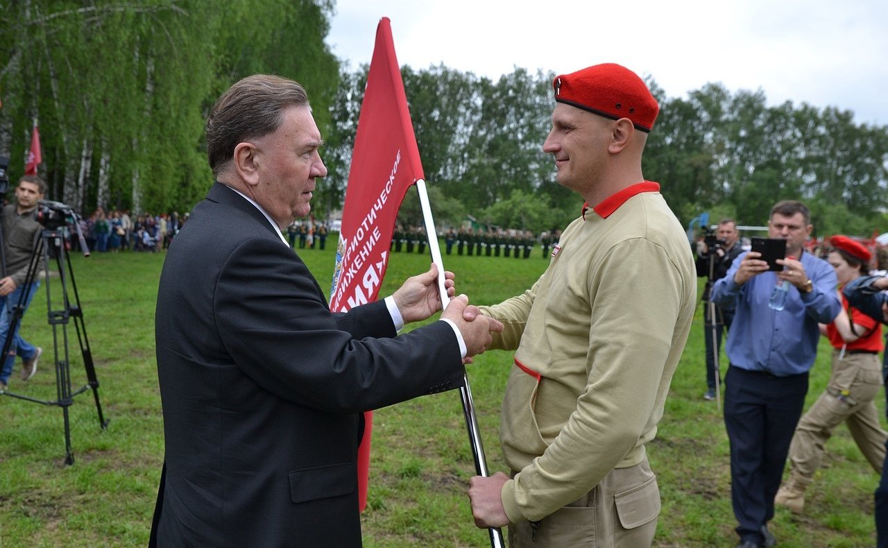 Александр Михайлов принял участие в торжественном церемонии открытия III Слета участников Всероссийского военно-патриотического движения «Юнармия» и регионального этапа Всероссийской военно-спортивной игры «Победа»