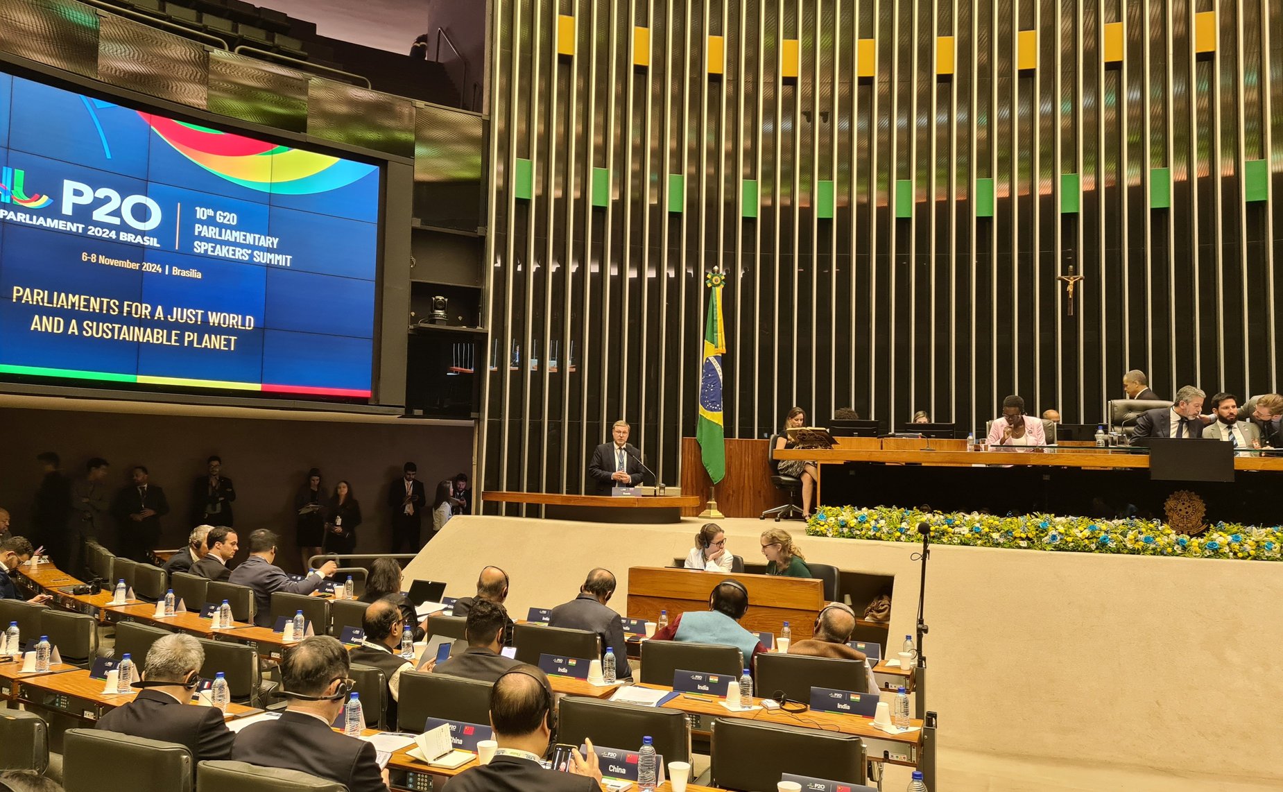 Делегация Федерального Собрания РФ во главе с заместителем Председателя СФ Константином Косачевым приняла участие в десятом юбилейном Саммите председателей парламентов государств «Группы двадцати» в Бразилиа