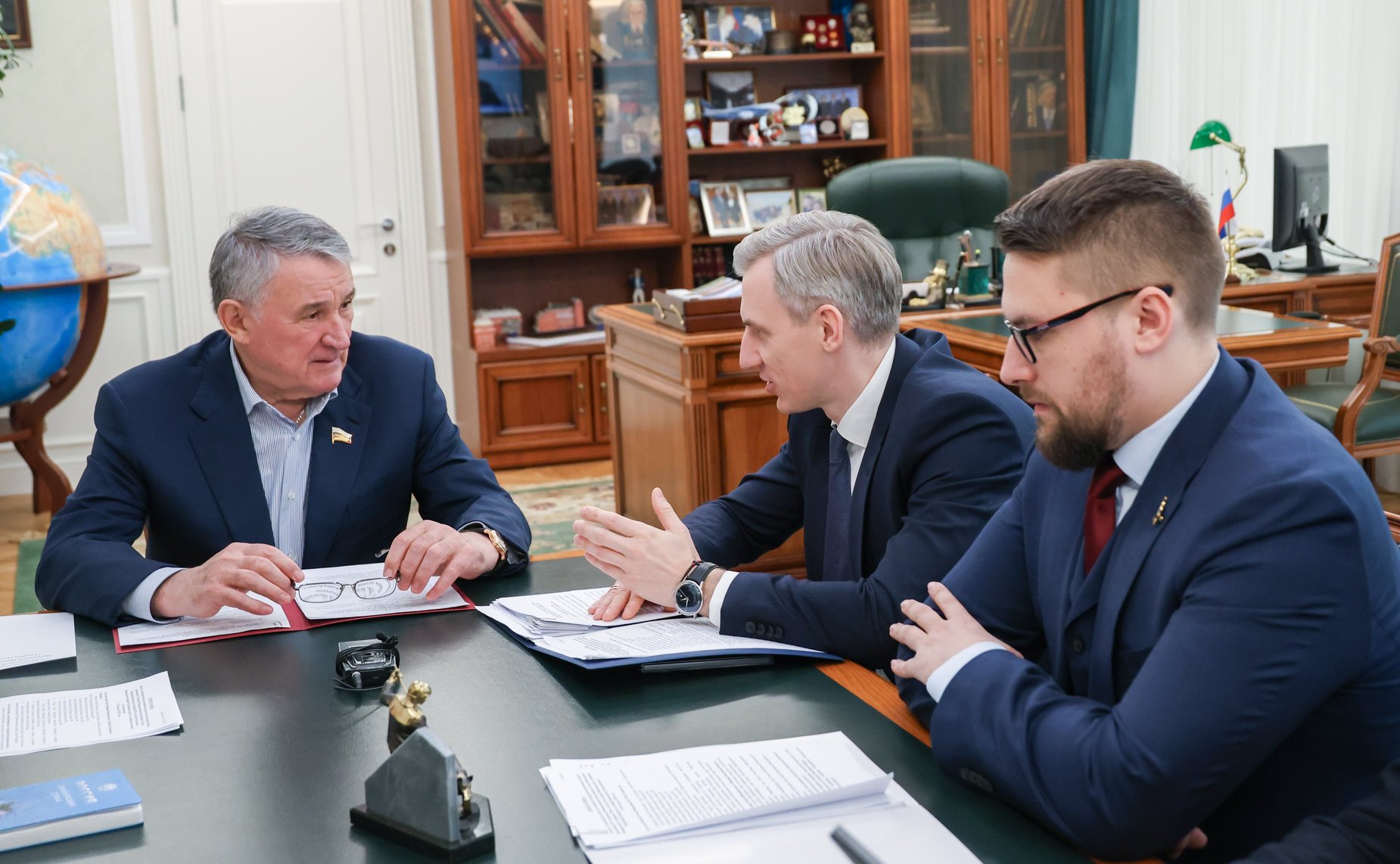 Встреча заместителя Председателя Совета Федерации Юрия Воробьева с руководством Смоленской области