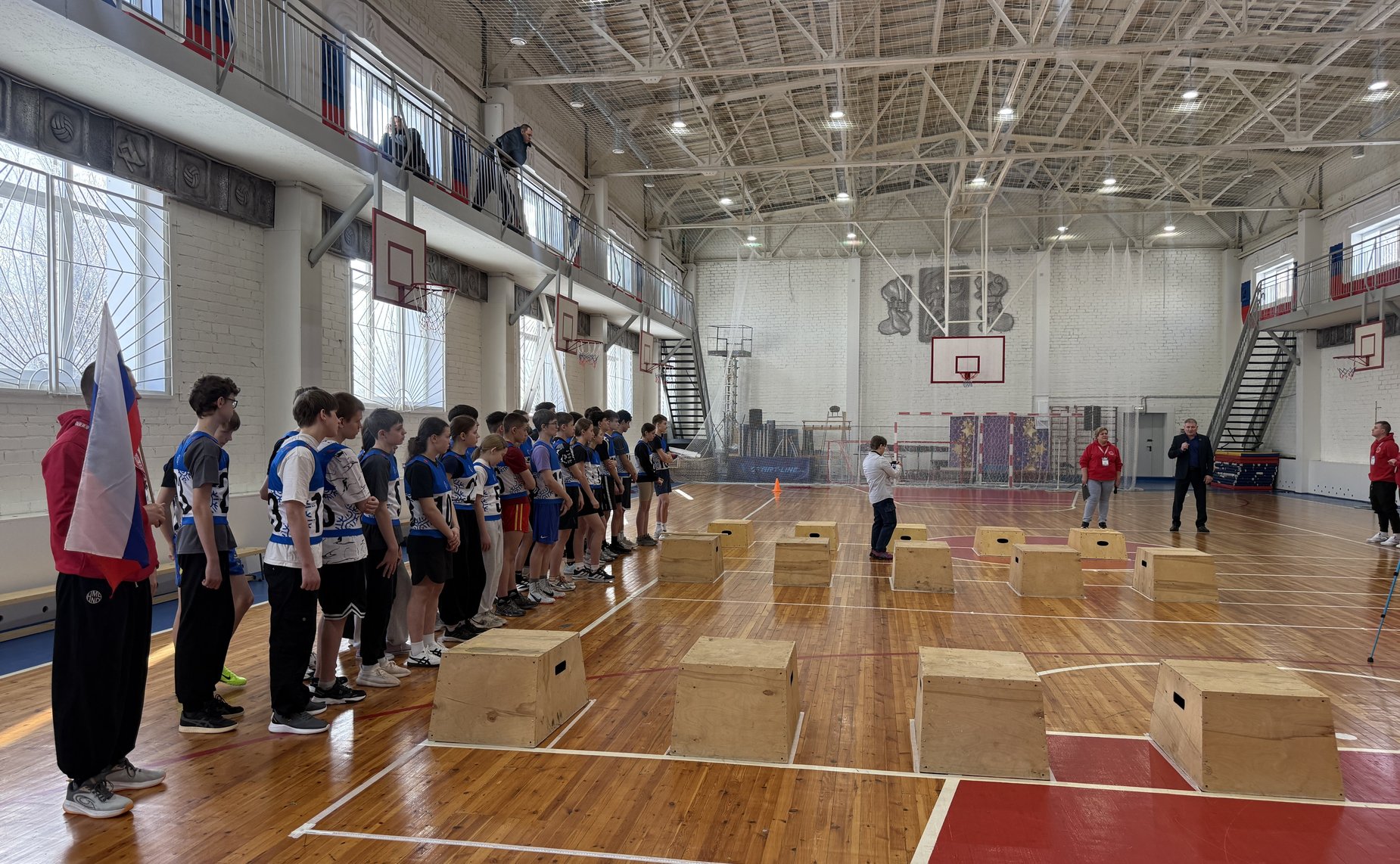 Елена Дягилева в ходе работы в регионе приняла участие в торжественной церемонии открытия физкультурного мероприятия по национальным видам спорта в Ревде