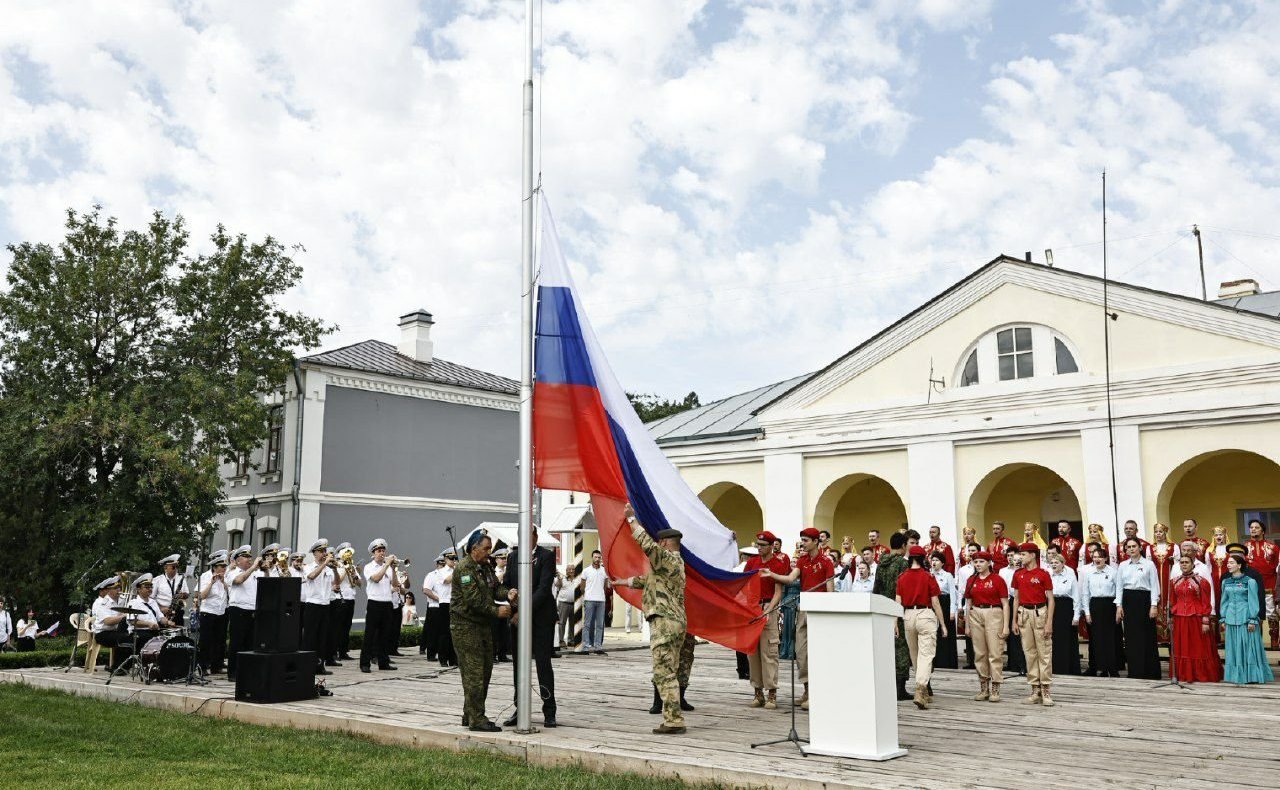 Александр Башкин принял участие в мероприятиях, приуроченных к празднованию Дня России