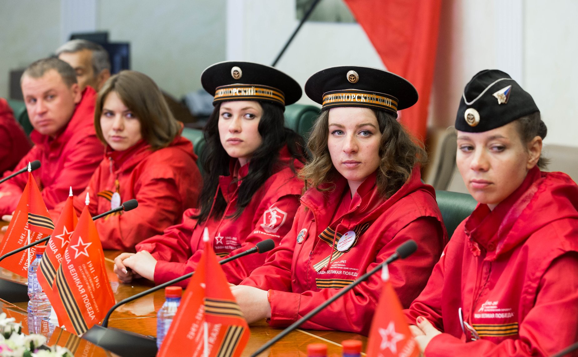 Встреча В. Озерова и с Д. Саблина с участниками Международного общественно-патриотического проекта 