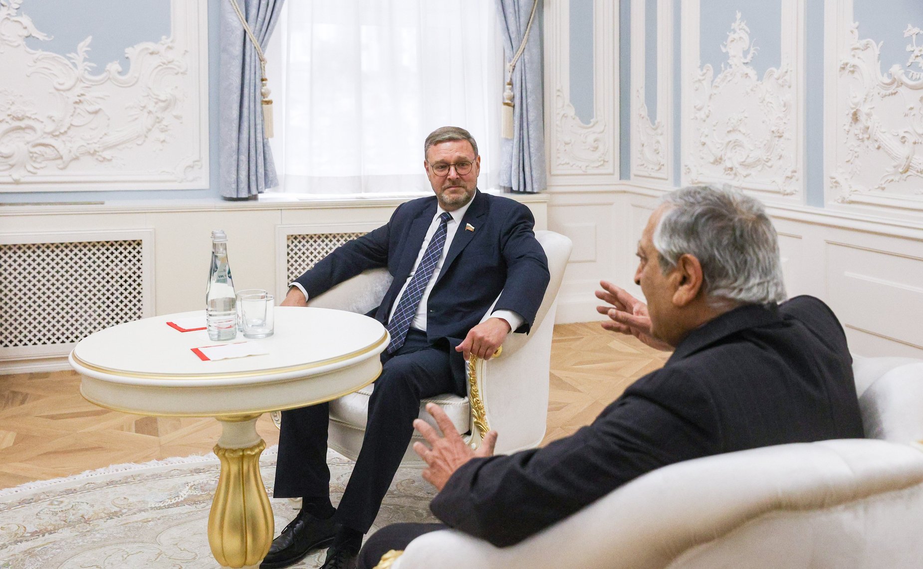 Встреча заместителя Председателя Совета Федерации Константина Косачева с президентом Университета им. Джавахарлала Неру (Индия) профессором Канвалом Сибалом