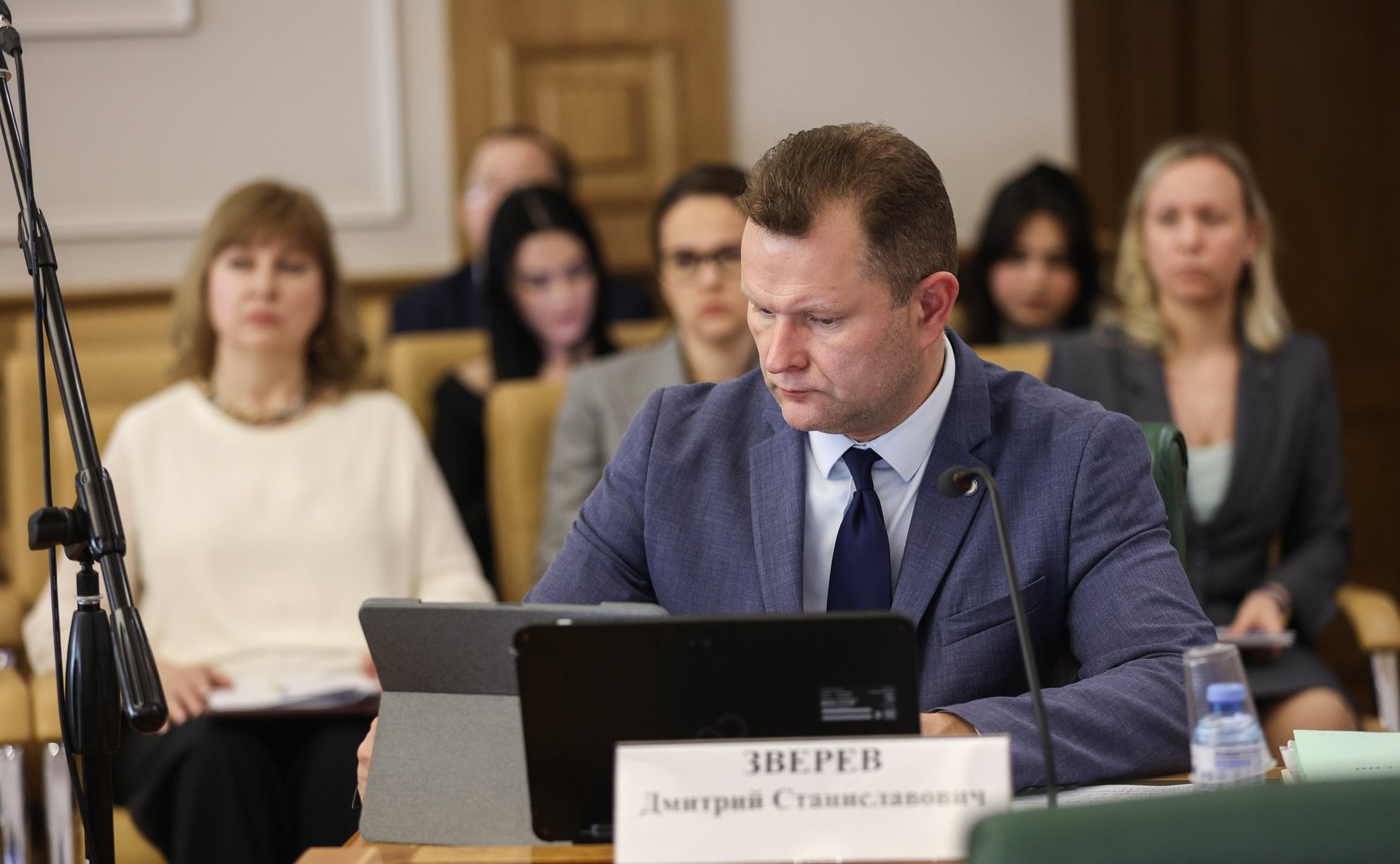 Заседание Комитета СФ по конституционному законодательству и государственному строительству