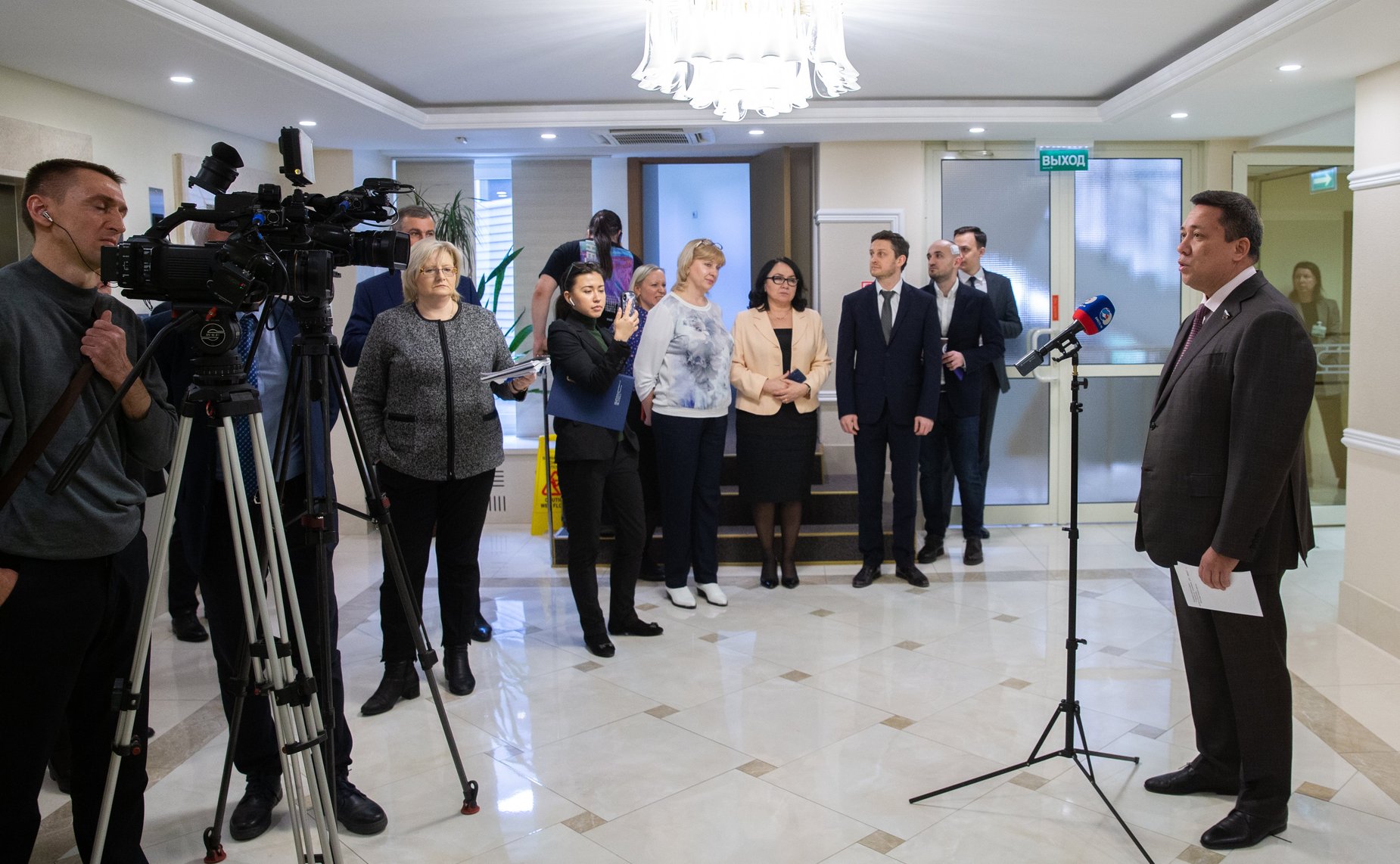 В Совете Федерации открылась выставка «Образ твой, Россия»