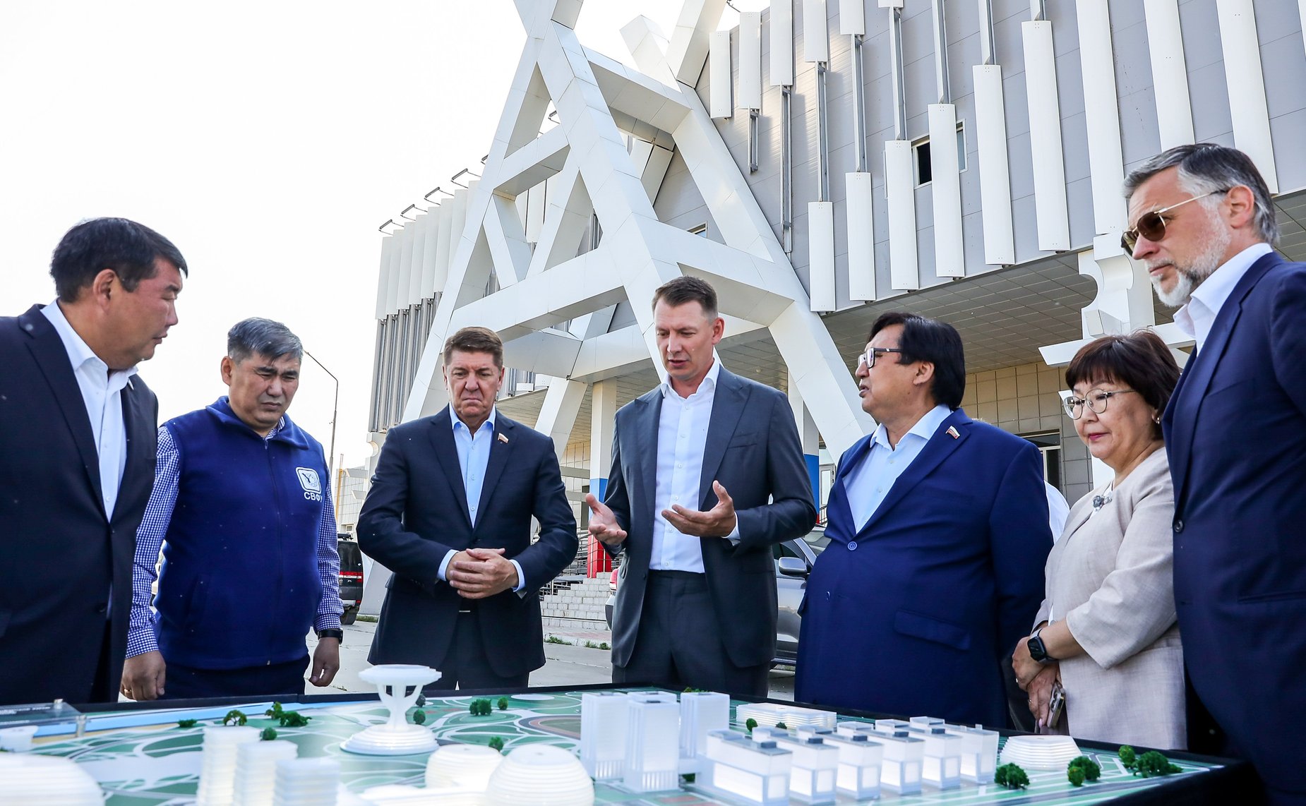 Сенаторы РФ в рамках выездного совещания Комитета СФ по федеративному устройству, региональной политике, местному самоуправлению и делам Севера посетили университеты и социальные объекты