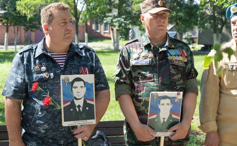 Олег Алексеев поздравил жителей Марксовского района Саратовской области с Днем ветеранов боевых действий