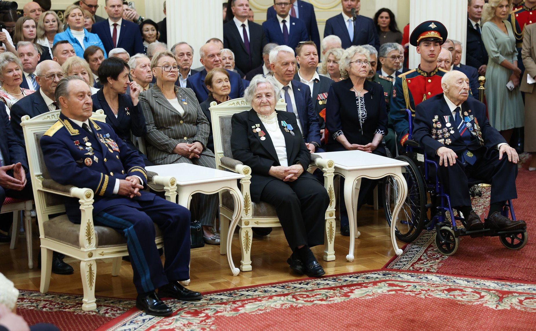 Церемония вручения знаков отличия «Почетный гражданин Санкт-Петербурга» в Мариинском дворце