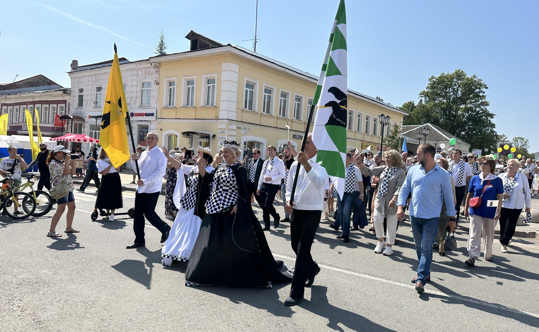 Сенаторы РФ приняли участие в открытии шахматного фестиваля в городе Данилове