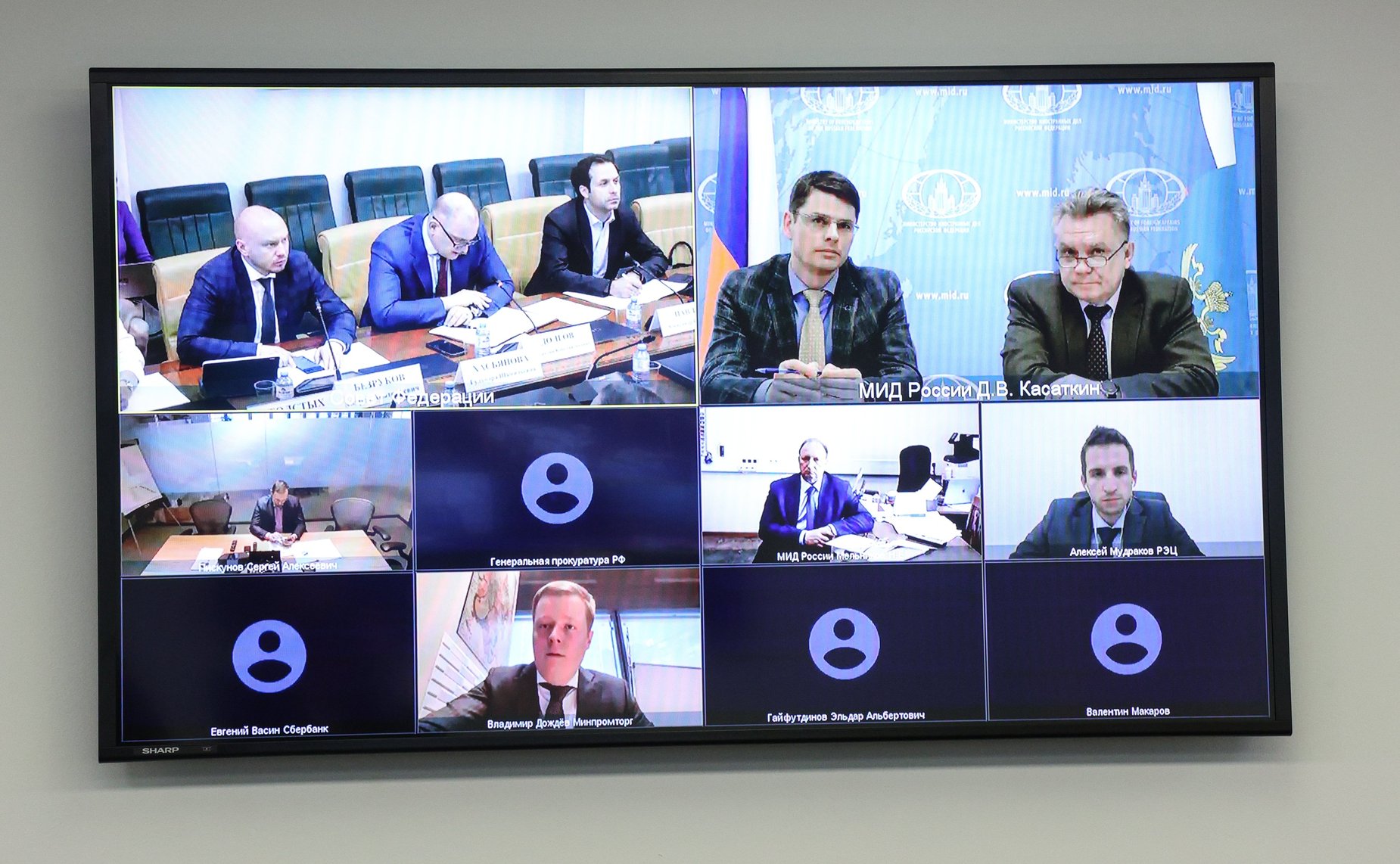 Круглый стол на тему «О стимулировании экспорта российской высокотехнологичной продукции и отечественных ИТ-решений»