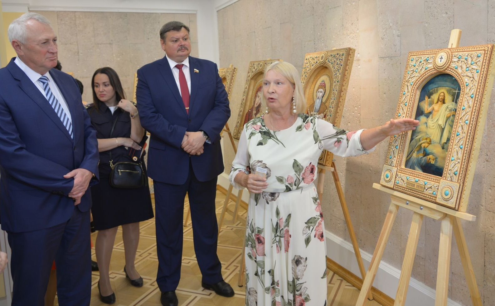 Сергей Колбин принял участие в открытии выставки в Академии управления МВД России