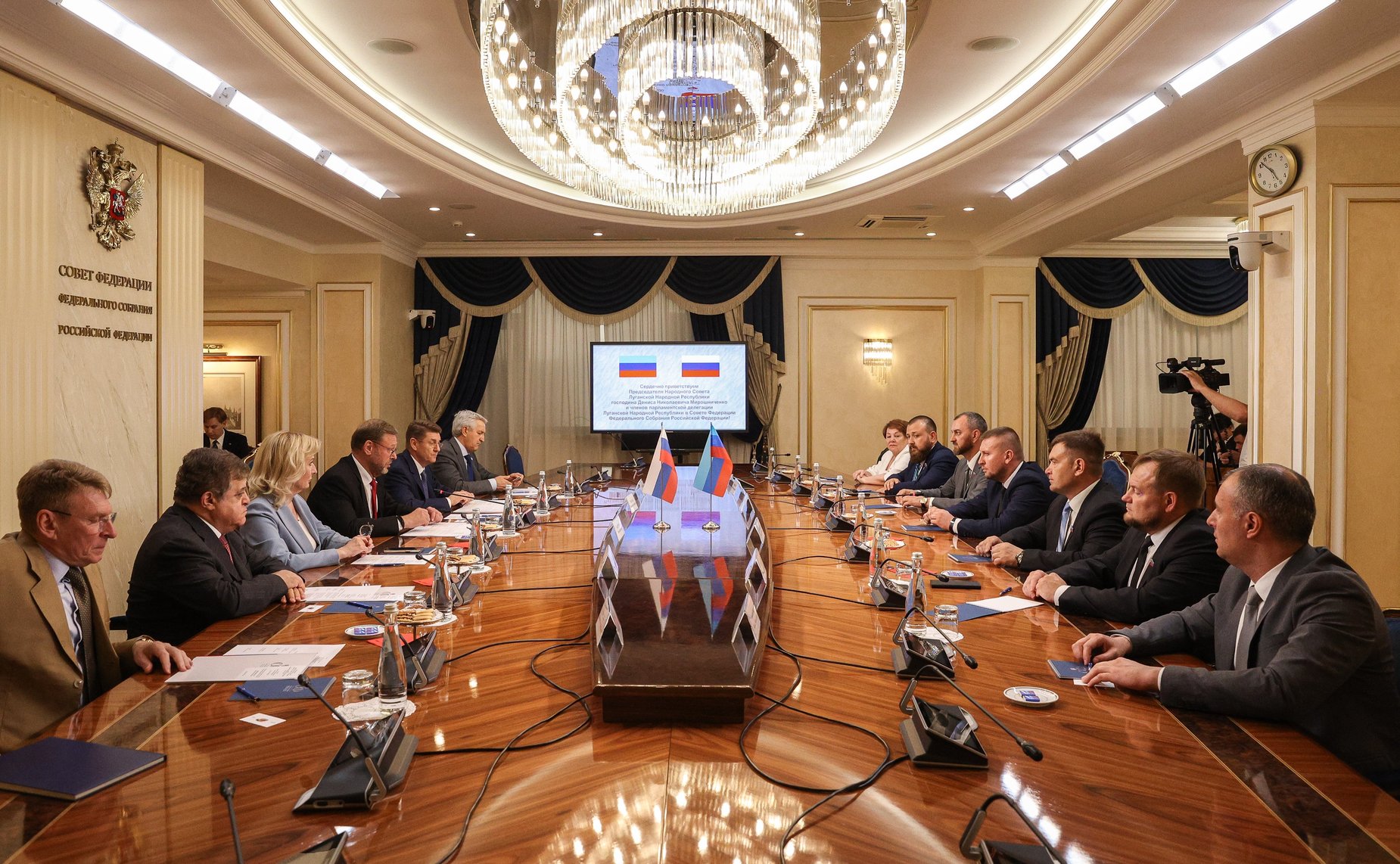 Встреча заместителя Председателя СФ Константина Косачева с Председателем Народного Совета Луганской Народной Республики