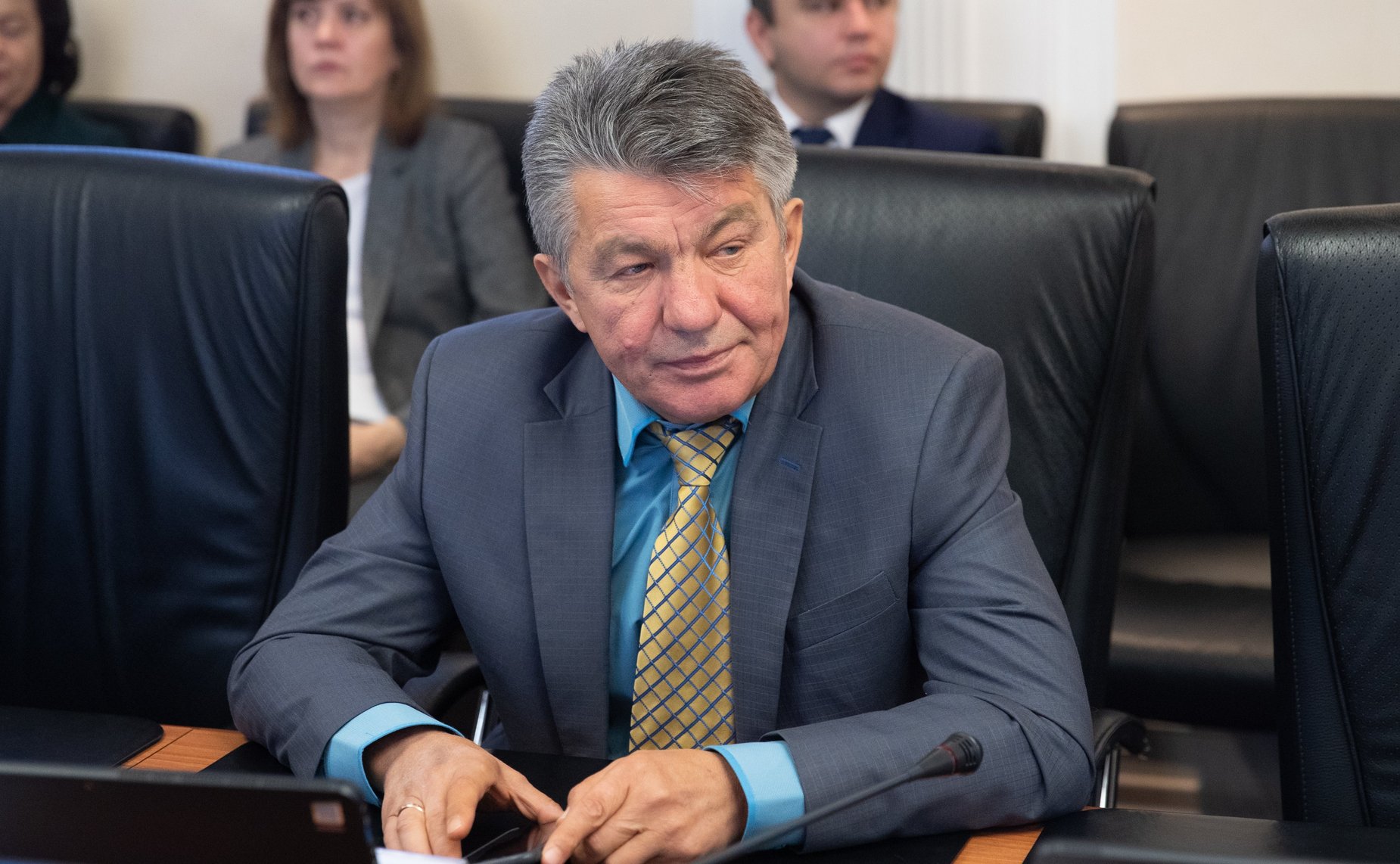 Виктор Озеров