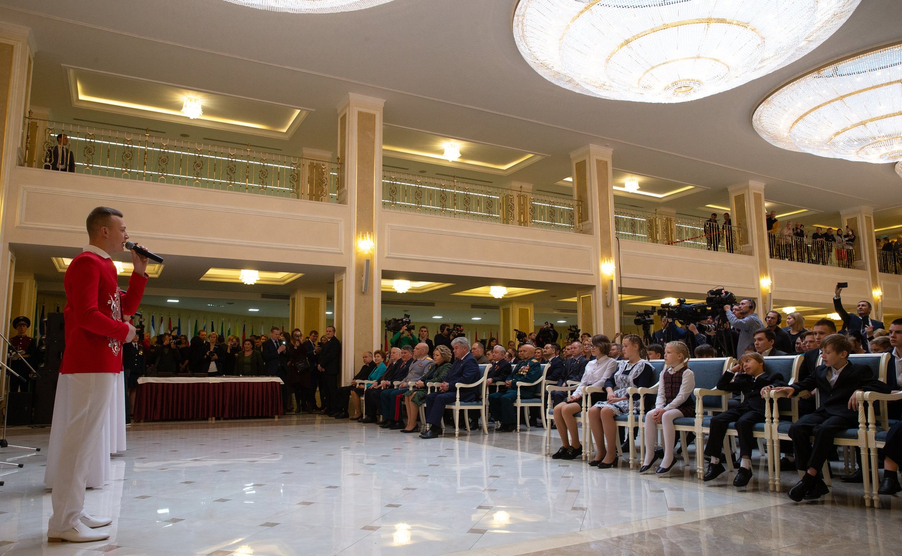 Торжественная церемония награждения детей и подростков, проявивших личное мужество в экстремальных ситуациях и спасших человеческие жизни