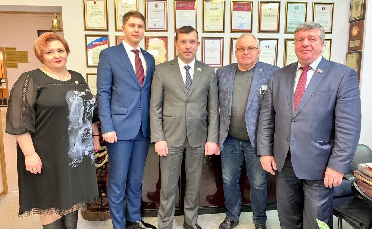 Валерий Семенов провел встречу с жителями района Талнах