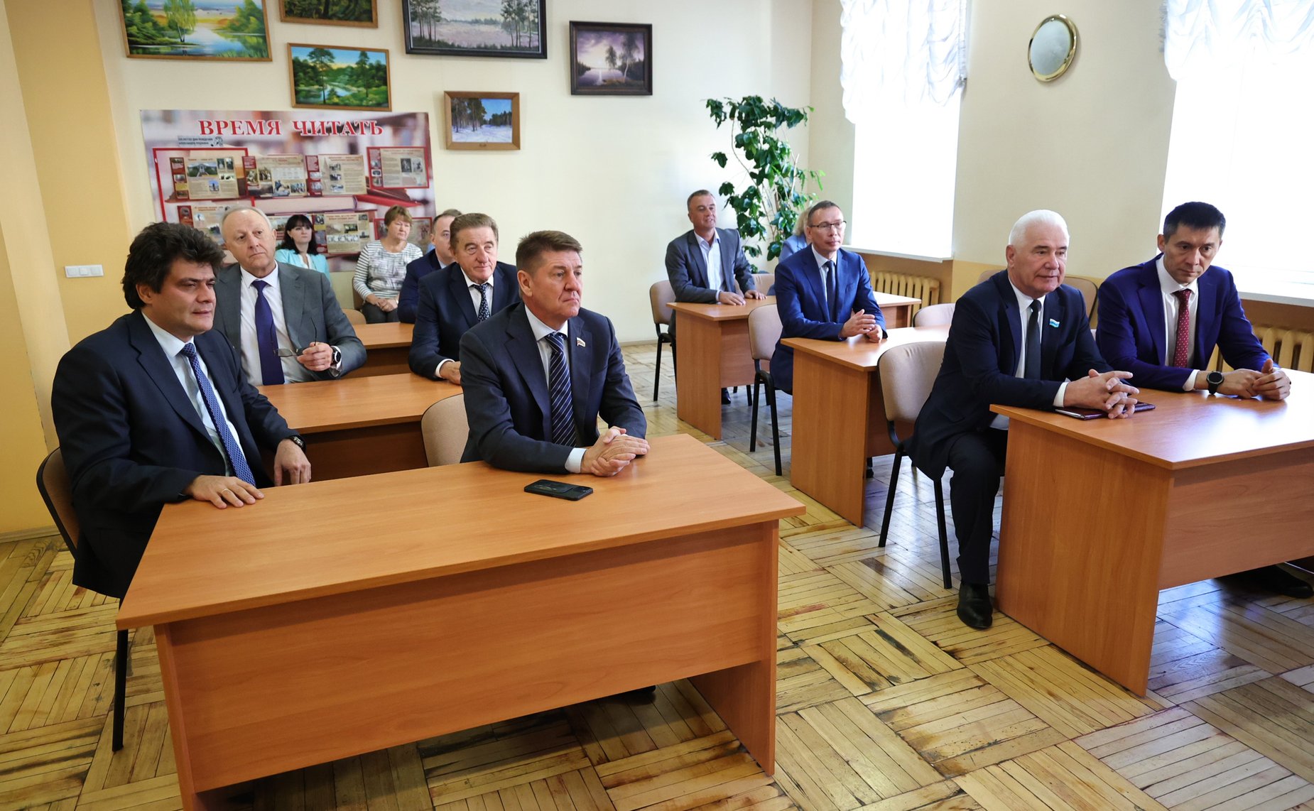 Сенаторы РФ посетили Уральский политехнический колледж