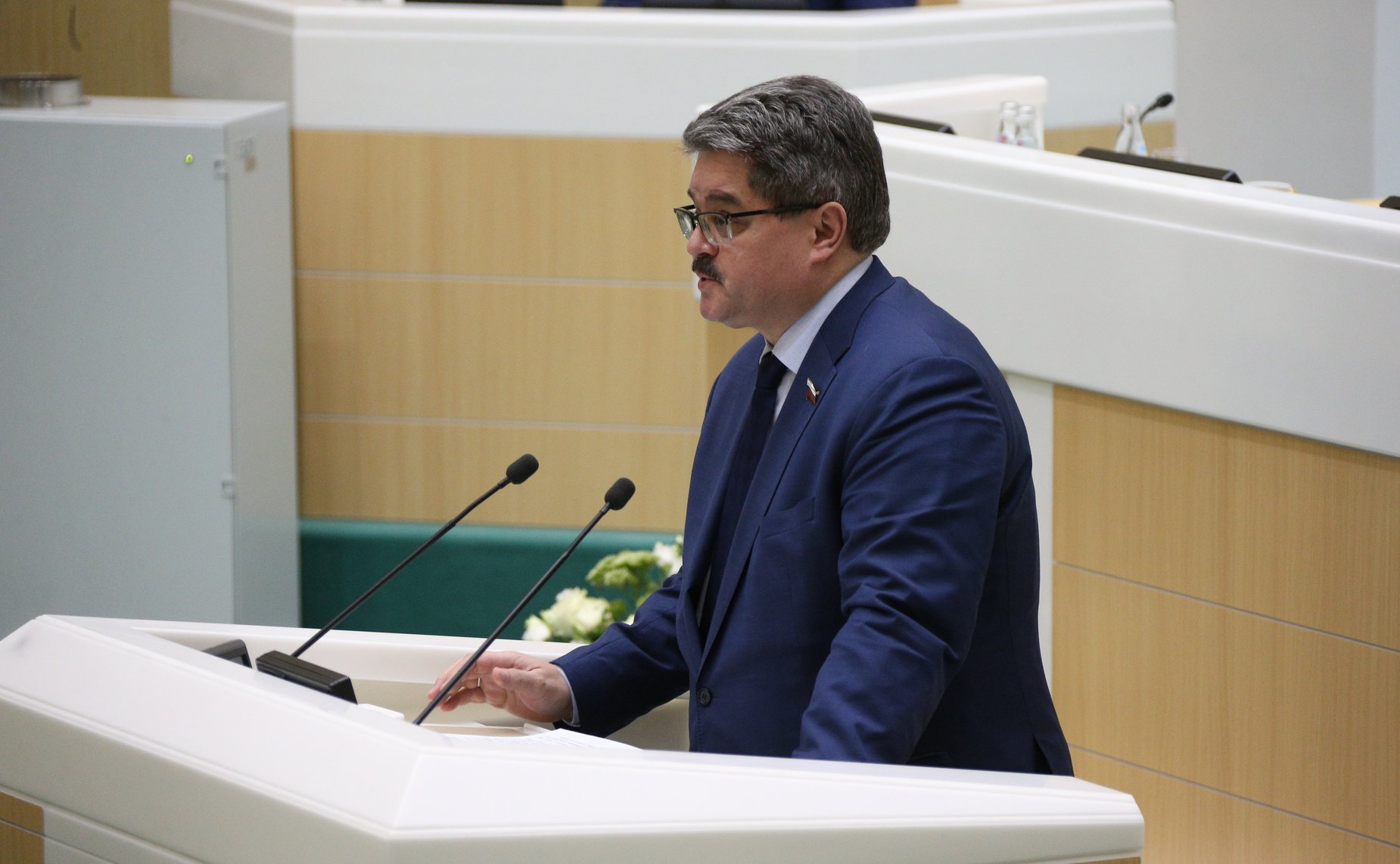 Анатолий Широков