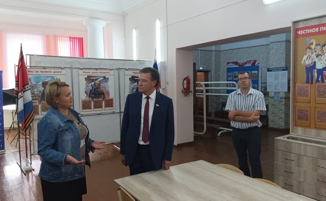 Сергей Рябухин в ходе работы в регионе посетил Вешкаймский район