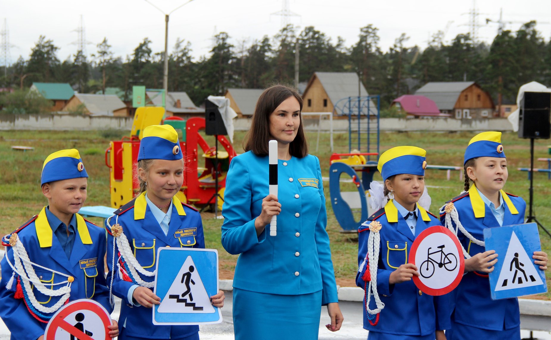 Проходит обучение детей