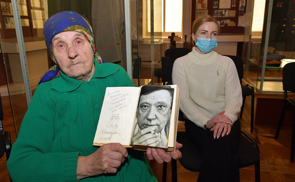 Ирина Кожанова посетила Демидовский историко-краеведческий музей в рамках празднования 100-летия со дня рождения Юрия Никулина и 100– летия со дня создания Театра революционного юмора — «Теревъюма»