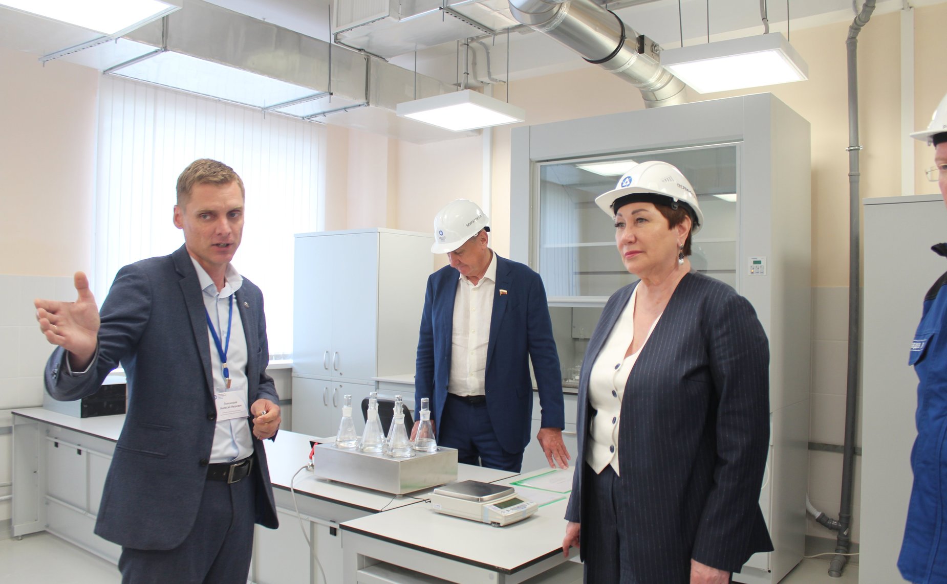 Елена Перминова и Сергей Муратов — в рамках работы в регионе побывали в производственно-техническом комплексе «Щучье»