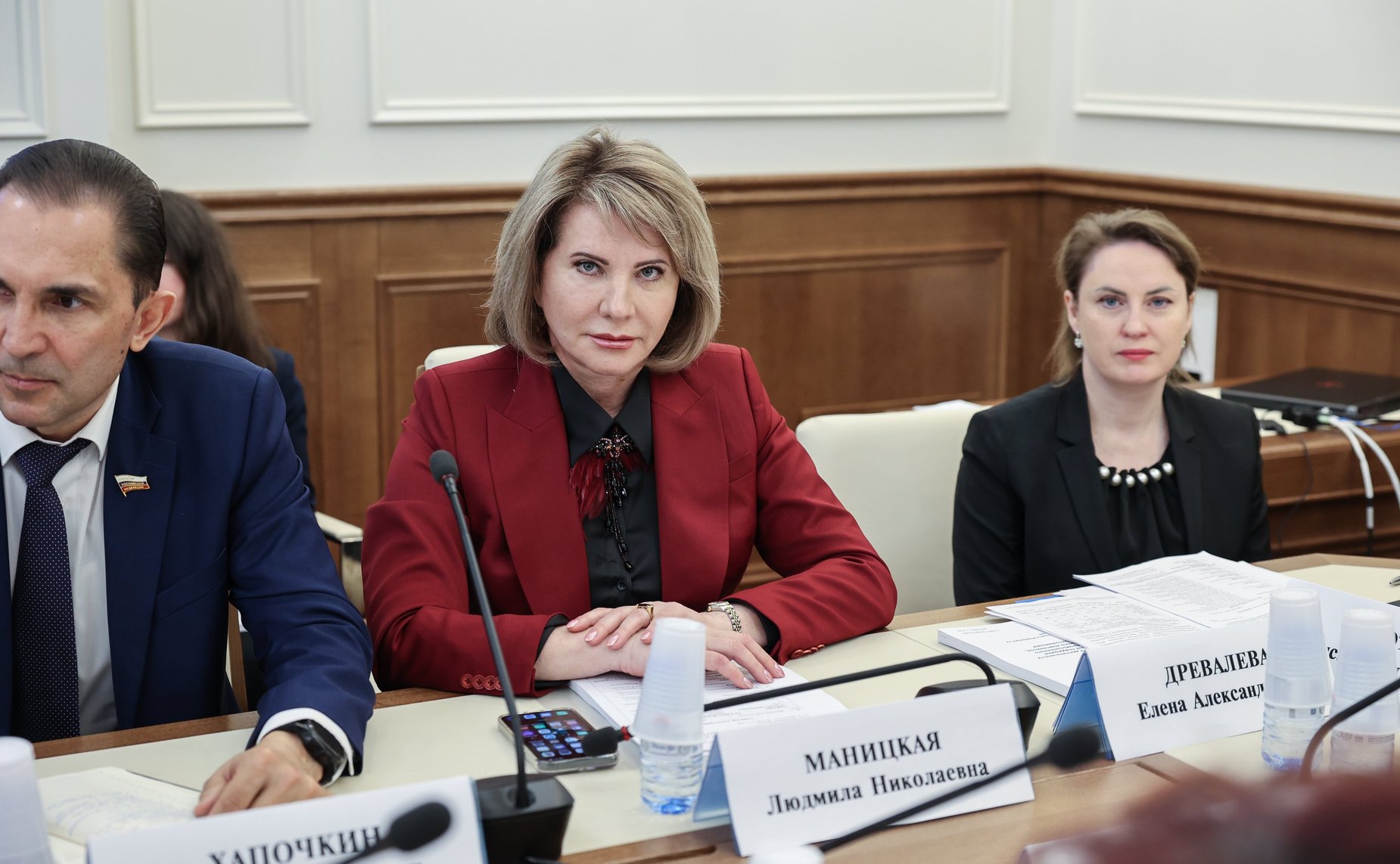 Круглый стол на тему «Об эффективности и достаточности мер государственной поддержки предприятий агропромышленного и рыбохозяйственного комплексов, пищевой и перерабатывающей промышленности»