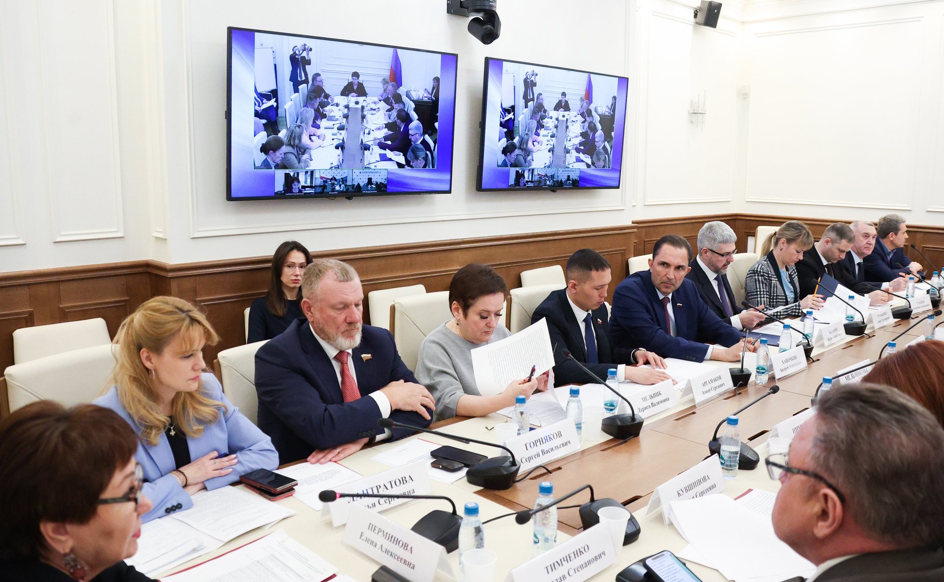 Совещание Комитета СФ по социальной политике «О практике обеспечения прав граждан РФ — участников специальной военной операции и членов их семей»