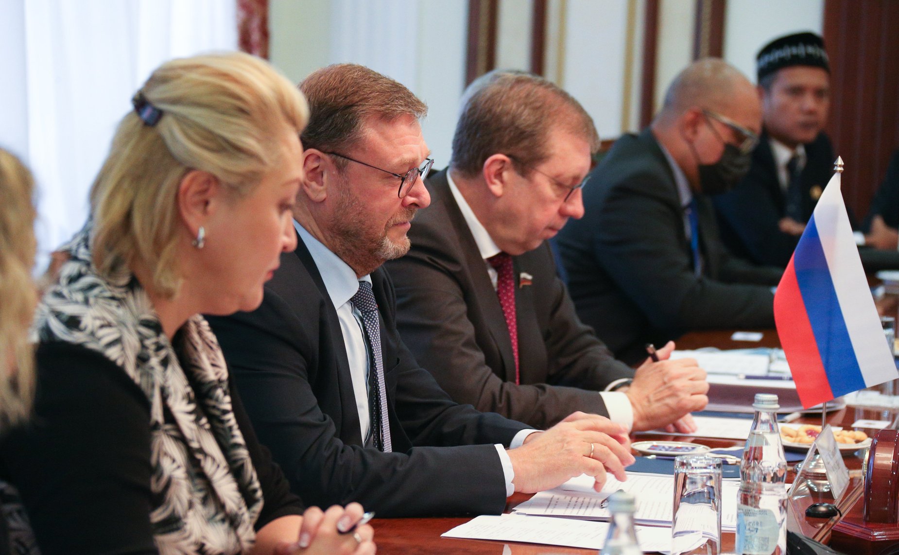 Встреча заместителя Председателя СФ Константина Косачева с заместителем Председателя Совета представителей регионов Республики Индонезии