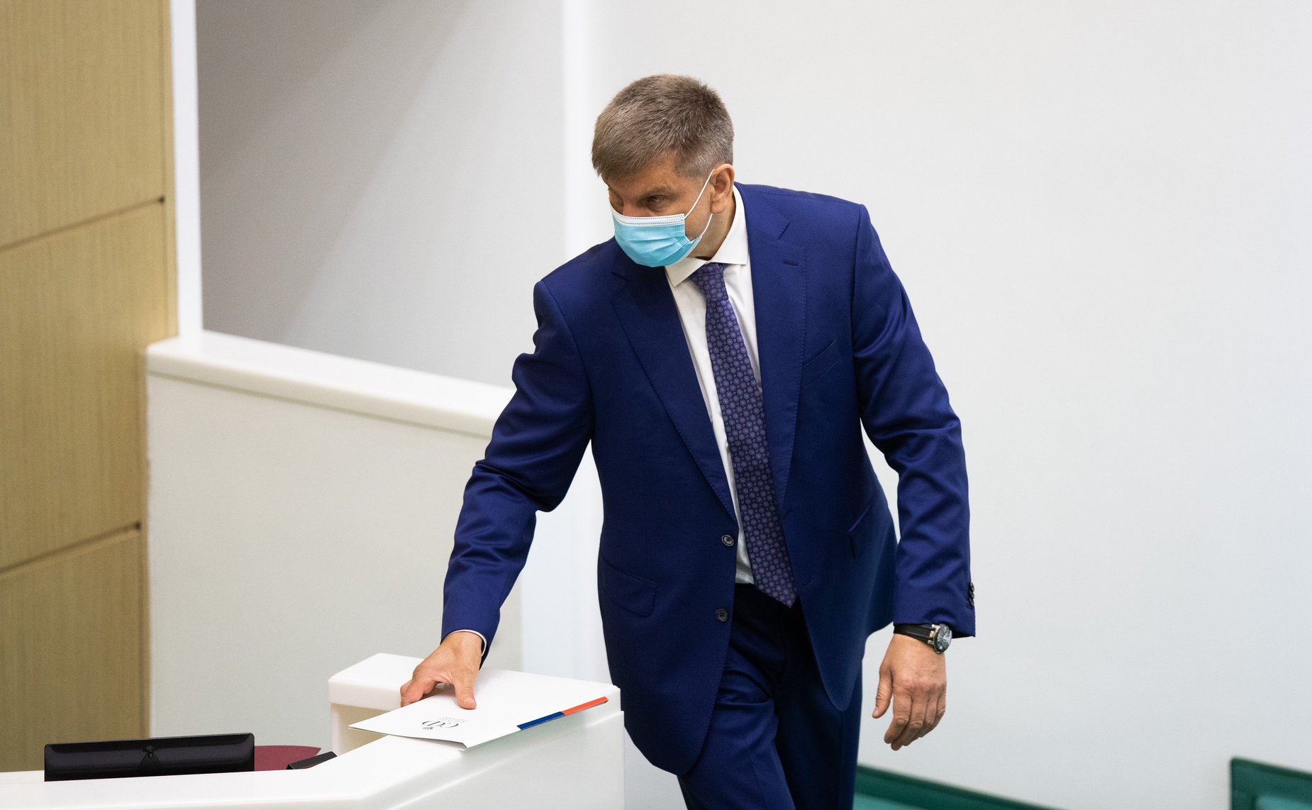 Геннадий Голов