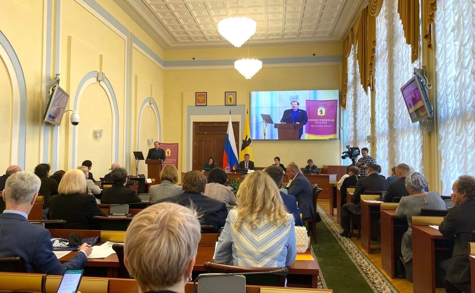 Александр Русаков принял участие в очередном пленарном заседании Общественной палаты региона