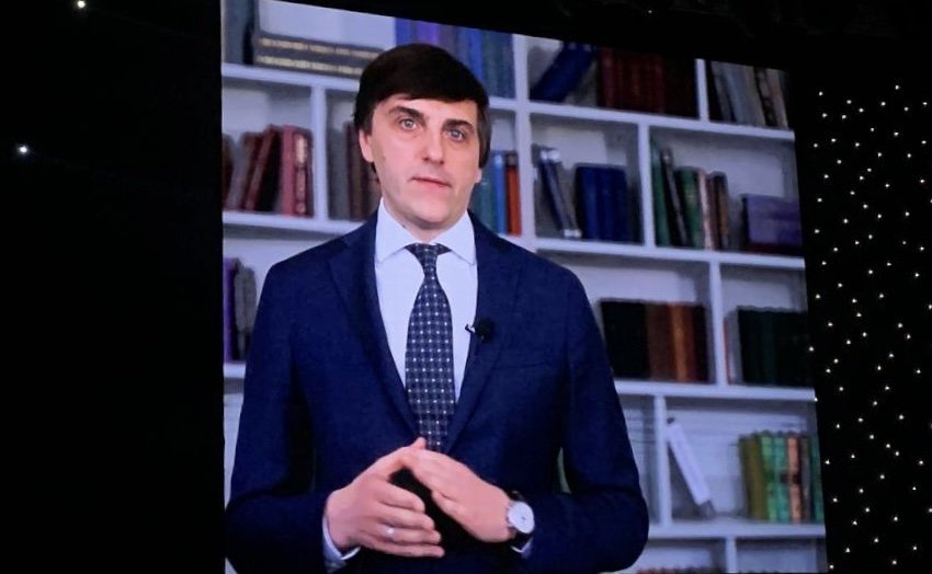 С приветствием к участникам мероприятия обратился Министр просвещения Российской Федерации Сергей Кравцов