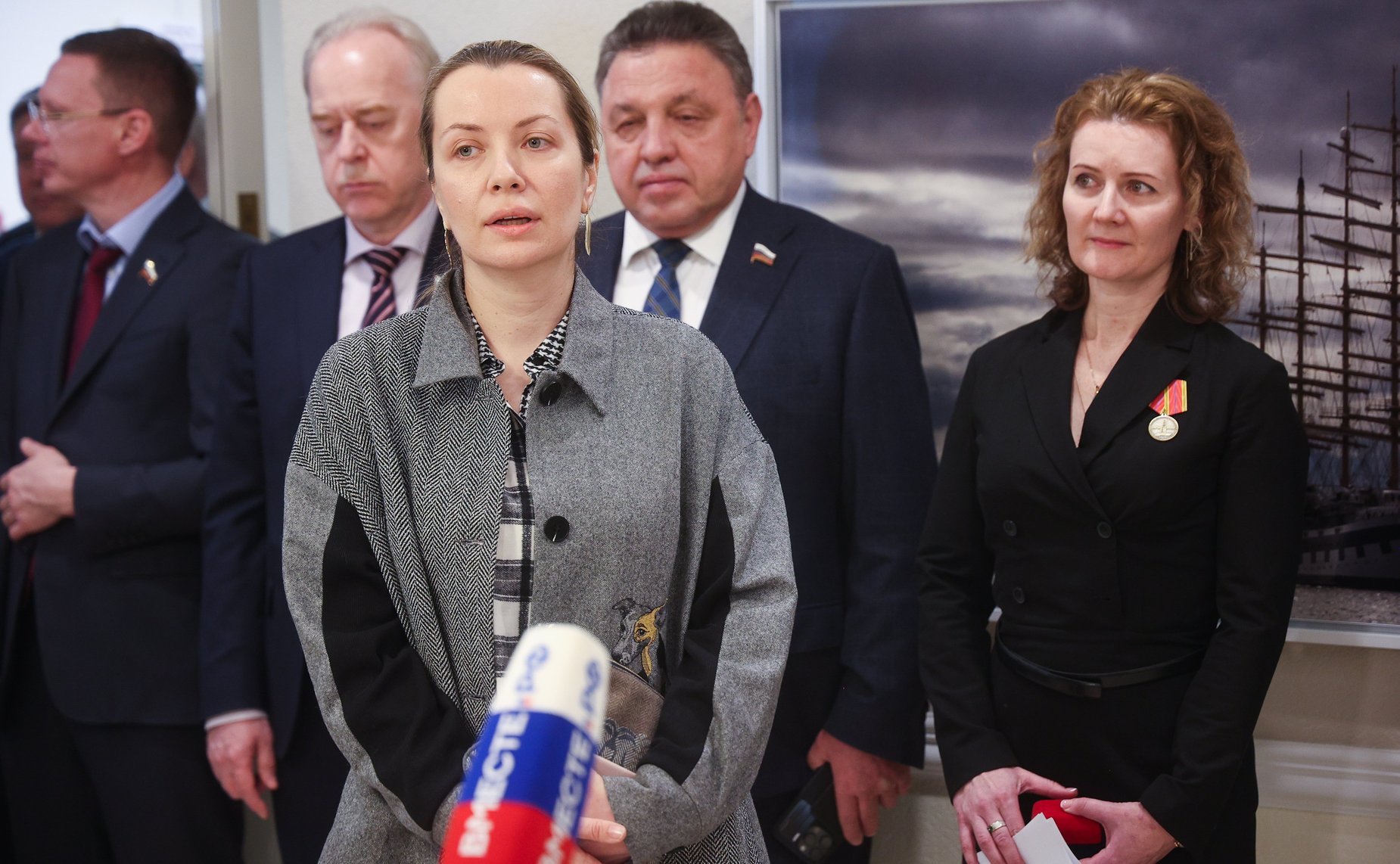 В Совете Федерации открылась выставка «Мой Герой», посвященная российским воинам — участникам СВО